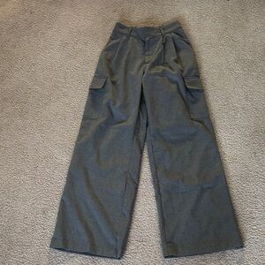 Hollister Ultra High Rise Wide Leg Charcoal Cargo Pants size XS
